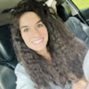 Meet your Posher, Lyndsay ann